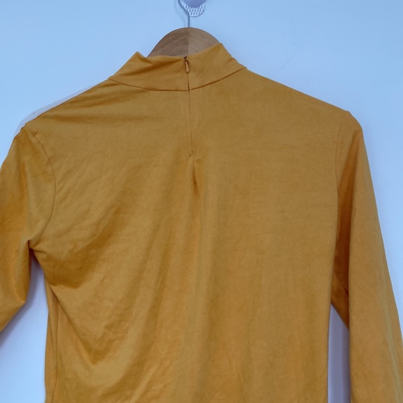 Adidas yellow long sleeves bodysuit with funnel collar - Picture 6 of 10